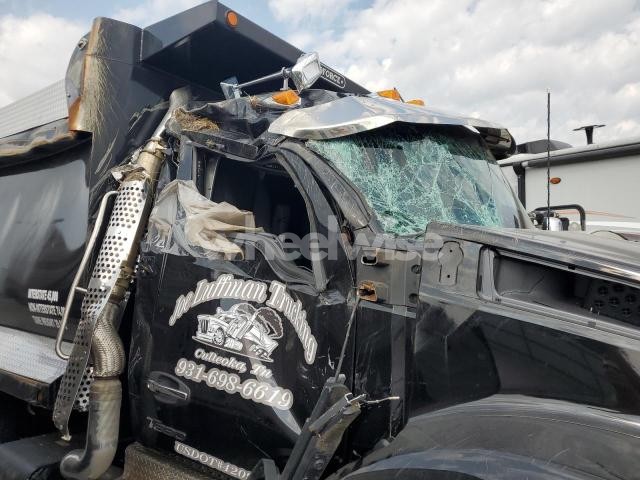 Photo 6 of 2026 KENWORTH T880 DUMP TRUCK (VIN 1NKZX4TX9TJ157610)