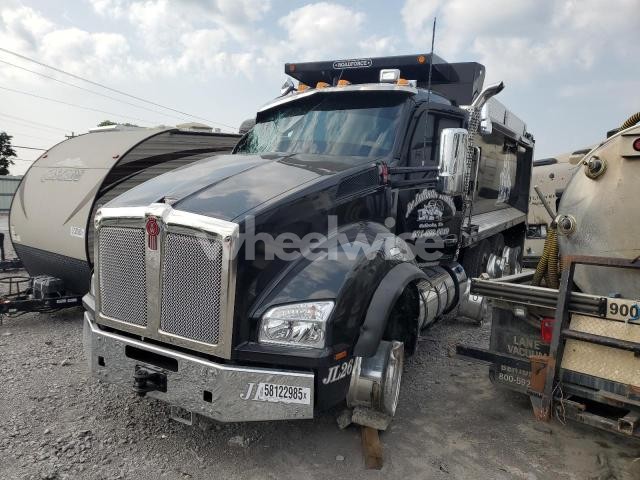 Photo 7 of 2026 KENWORTH T880 DUMP TRUCK (VIN 1NKZX4TX9TJ157610)