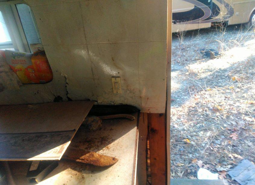 Photo 13 of 2011 Gulfstream Travel TRAILER (VIN 1NL1GTN2371087581)