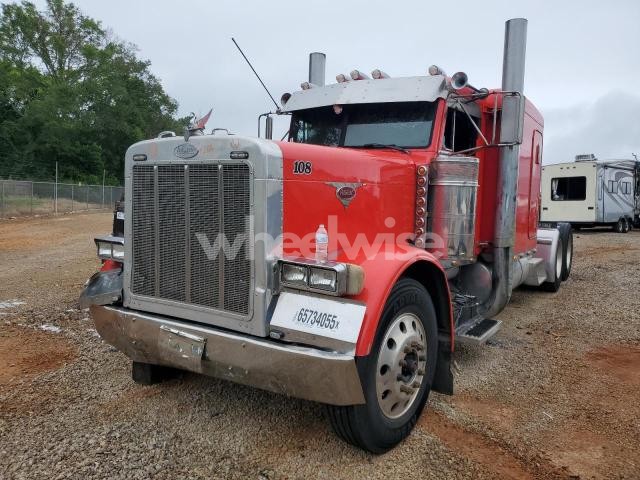 Photo 2 of 2000 PETERBILT 379 SEMI TRUCK (VIN 1NP5DB9X4YN468052)
