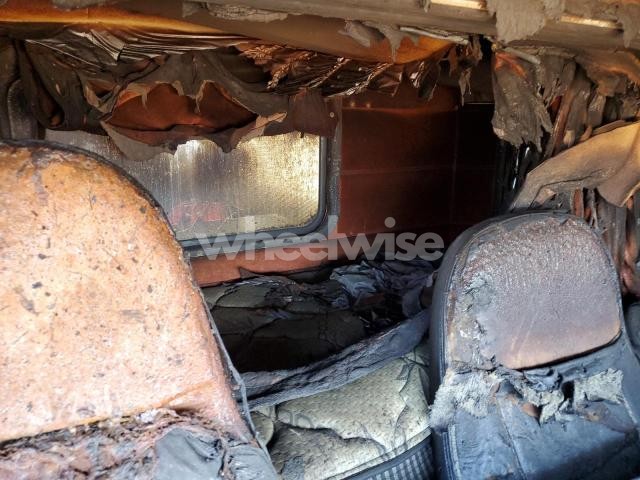 Photo 10 of 2001 PETERBILT 379 TOW TRUCK N/A (VIN 1NP5GGGG20D558348)