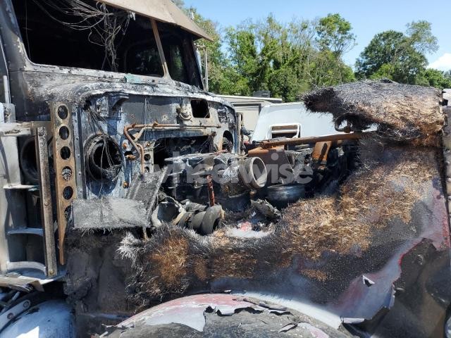 Photo 7 of 2001 PETERBILT 379 TOW TRUCK N/A (VIN 1NP5GGGG20D558348)