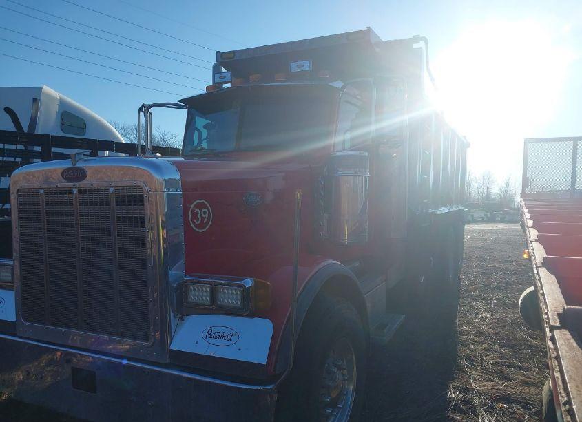 Photo 2 of 2007 Peterbilt 379 N/A (VIN 1NP5LBTX07N637526)