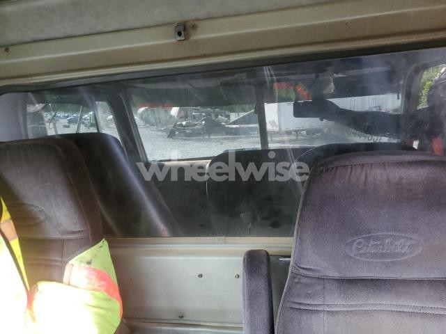 Photo 9 of 2001 PETERBILT 379 DUMP TRUCK (VIN 1NP5XBTX91N569240)