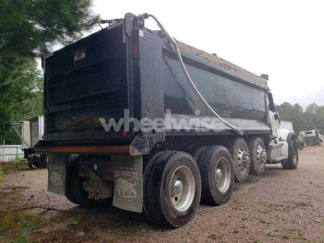 Photo 4 of 2022 PETERBILT 567 DUMP TRUCK N/A (VIN 1NPCL4TX8ND766345)