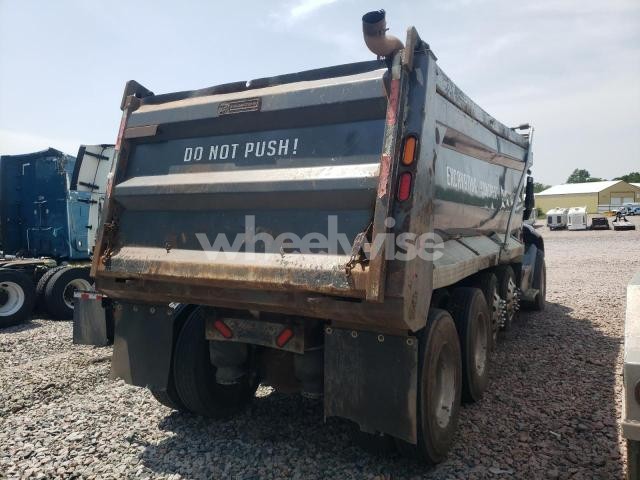 Photo 4 of 2016 PETERBILT 567 DUMP TRUCK N/A (VIN 1NPCLP0X4GD317821)