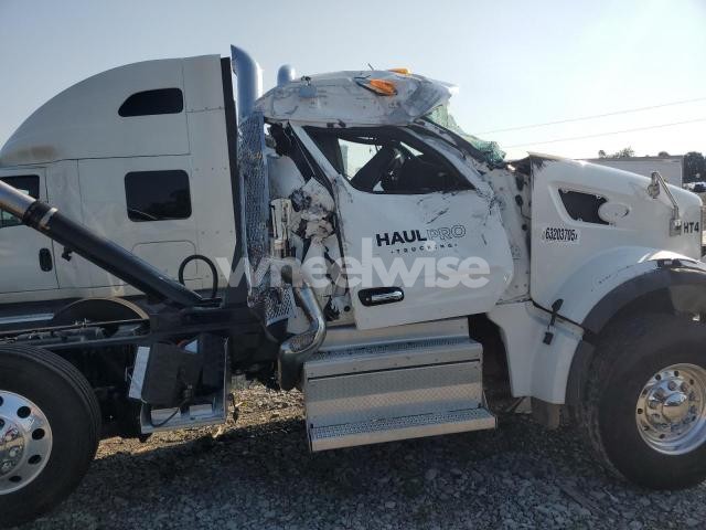 Photo 11 of 2025 PETERBILT 567 N/A (VIN 1NPCP4EX5SD738483)