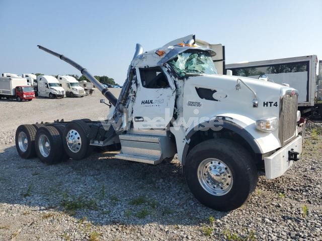 Photo 4 of 2025 PETERBILT 567 N/A (VIN 1NPCP4EX5SD738483)