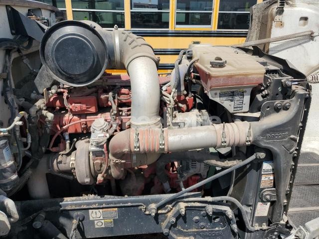 Photo 10 of 2017 PETERBILT 365 N/A (VIN 1NPSL79X4HD409835)