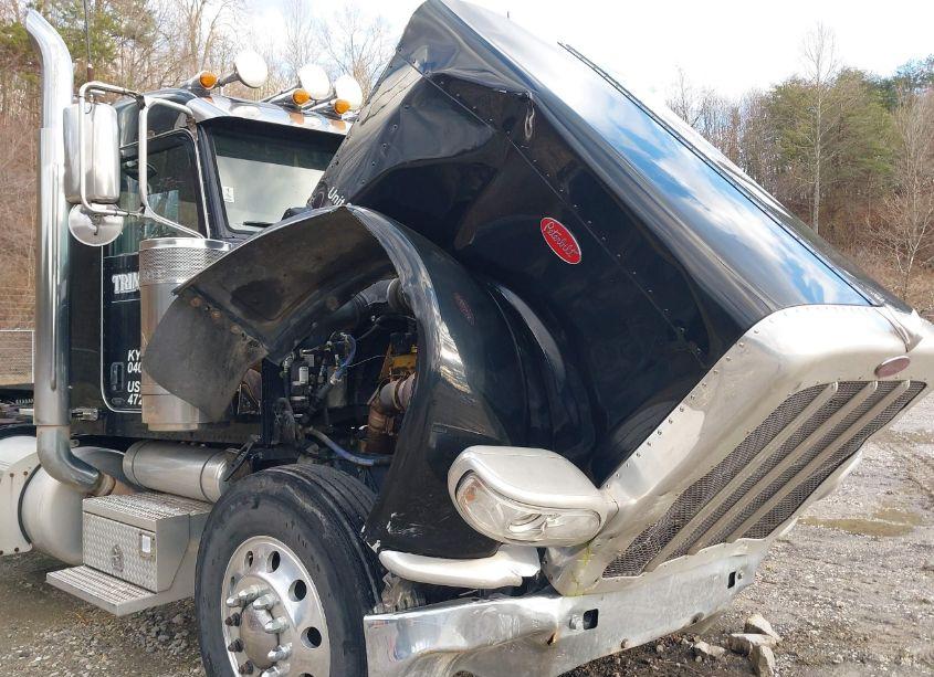 Photo 11 of 2016 Peterbilt Other N/A (VIN 1NPXGGGG40D341313)