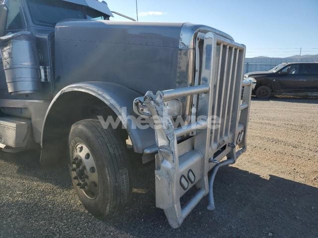 Photo 5 of 2016 PETERBILT 389 SEMI TRUCK N/A (VIN 1NPXGGGG80D408821)