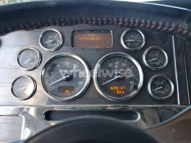 Photo 6 of 2016 PETERBILT 389 SEMI TRUCK N/A (VIN 1NPXGGGG80D408821)