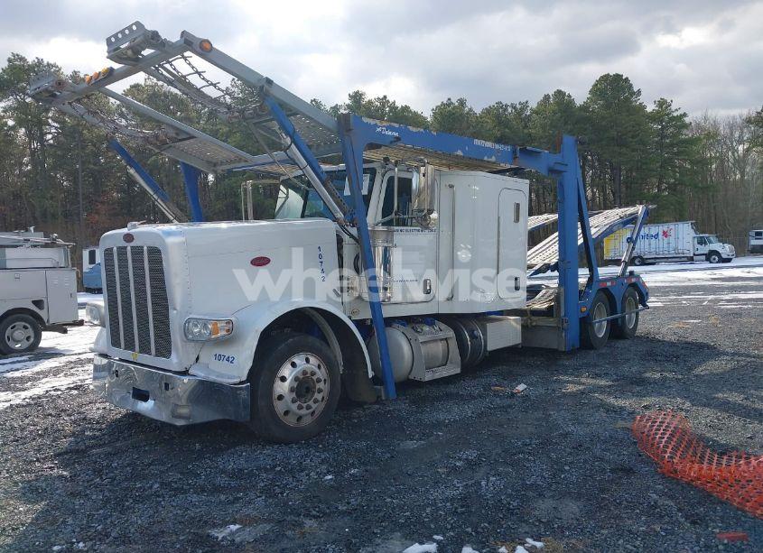 Photo 2 of 2016 Peterbilt 389 N/A (VIN 1NPXLP9XXGD323255)