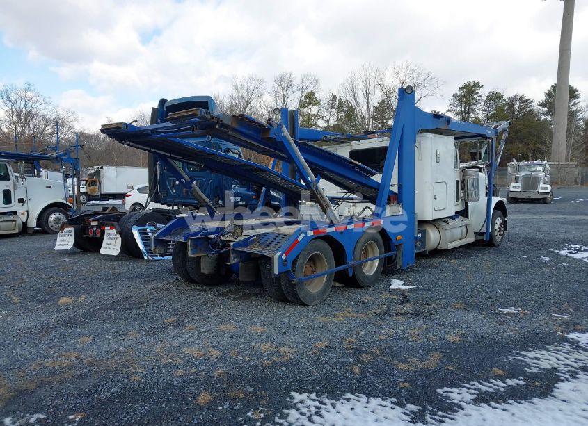 Photo 4 of 2016 Peterbilt 389 N/A (VIN 1NPXLP9XXGD323255)