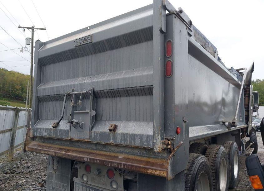 Photo 4 of 2012 Peterbilt 389 N/A (VIN 1NPXX4EX4CD133907)