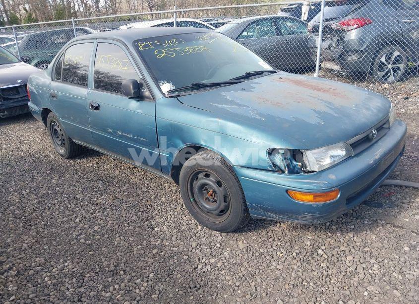 1995 Toyota Corolla (VIN 1NXAE04B2SZ297930) main photo