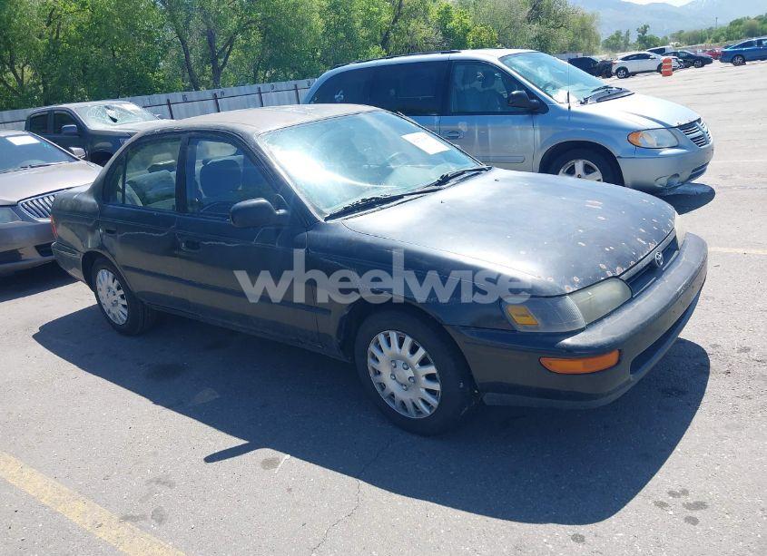1995 Toyota Corolla LE/DX (VIN 1NXAE09B1SZ304679) main photo