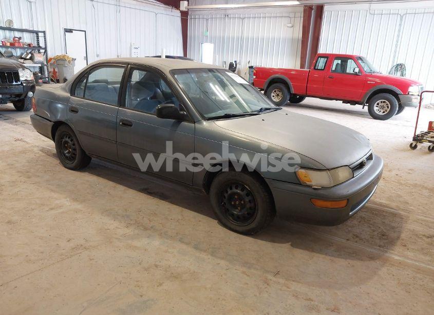 1994 Toyota Corolla LE/DX (VIN 1NXAE09B8RZ130202) main photo