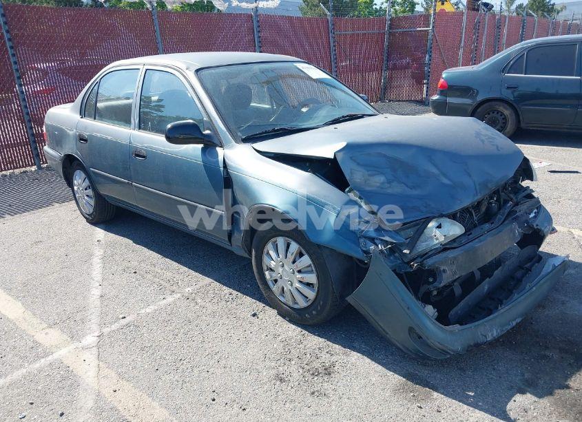 1996 Toyota Corolla (VIN 1NXBA02E0TZ445846) main photo