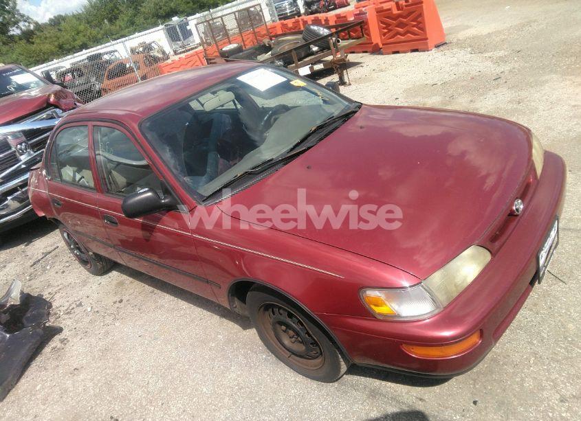 1997 Toyota Corolla CE (VIN 1NXBA02E8VZ537130) main photo