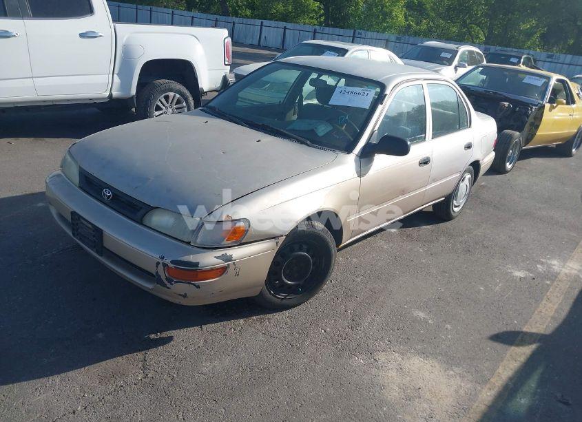 Photo 2 of 1996 Toyota Corolla (VIN 1NXBA02EXTZ465988)