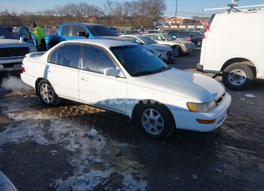 1997 Toyota Corolla DX (VIN 1NXBB02E0VZ508637) main photo