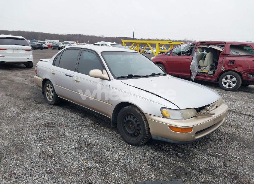 1996 Toyota Corolla DX (VIN 1NXBB02E2TZ435364) main photo