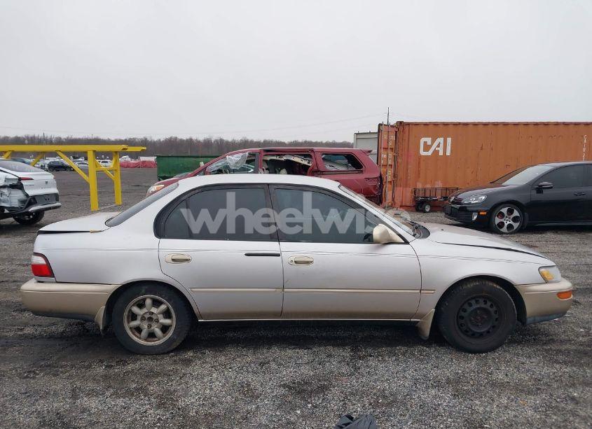 Photo 13 of 1996 Toyota Corolla DX (VIN 1NXBB02E2TZ435364)