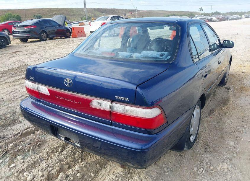 Photo 4 of 1997 Toyota Corolla DX (VIN 1NXBB02E5VZ577582)