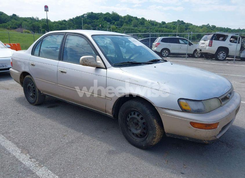 1996 Toyota Corolla DX (VIN 1NXBB02E7TZ402778) main photo