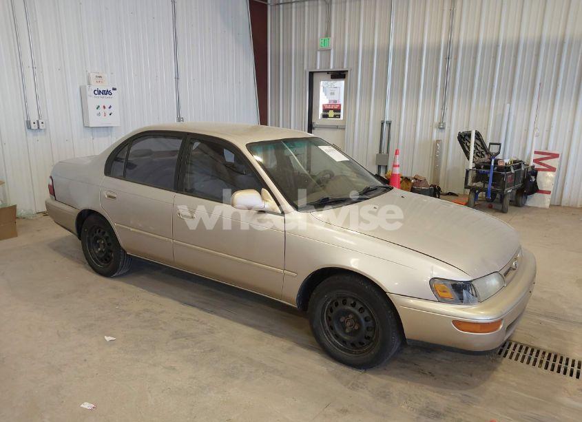 1996 Toyota Corolla DX (VIN 1NXBB02E9TZ440562) main photo