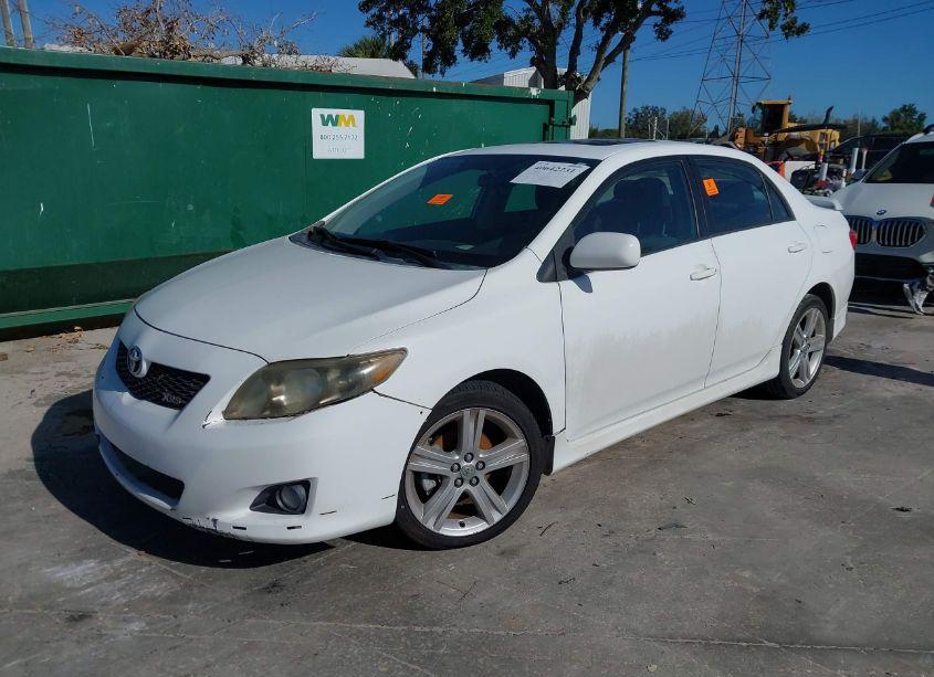 Photo 2 of 2009 Toyota Corolla XRS (VIN 1NXBE40EX9Z031240)