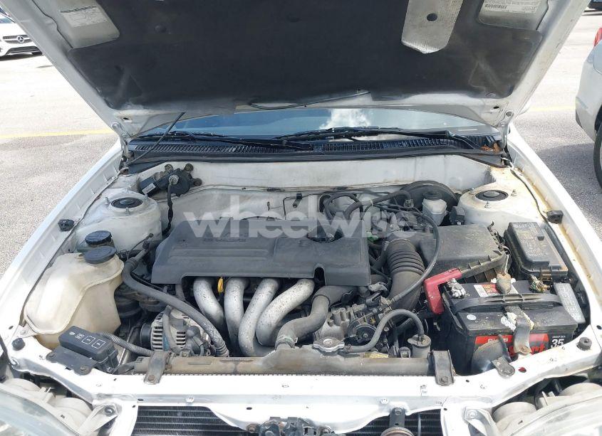 Photo 10 of 2001 Toyota Corolla S (VIN 1NXBR12E01Z550575)