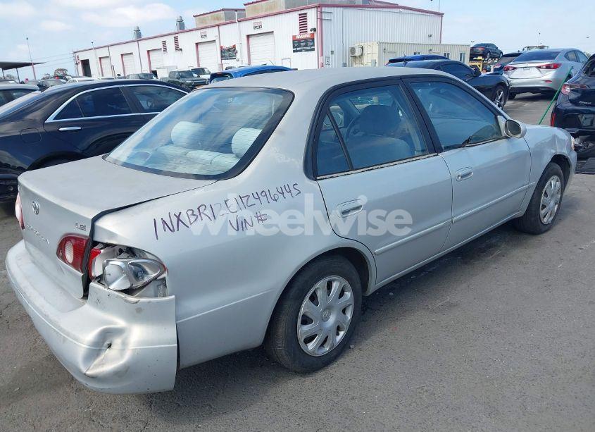 Photo 4 of 2001 Toyota Corolla LE (VIN 1NXBR12E11Z496445)