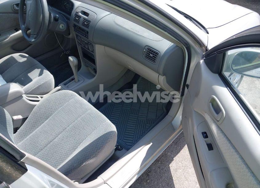 Photo 5 of 2002 Toyota Corolla LE (VIN 1NXBR12E12Z581660)