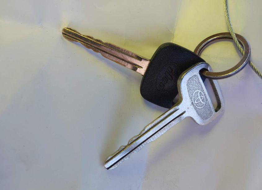 Photo 11 of 2002 Toyota Corolla (VIN 1NXBR12E12Z630498)