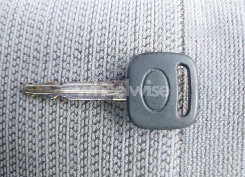 Photo 11 of 2002 Toyota Corolla CE (VIN 1NXBR12E12Z639542)