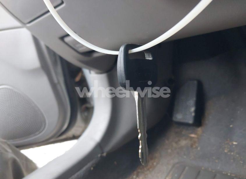 Photo 11 of 2001 Toyota Corolla CE (VIN 1NXBR12E21Z473918)