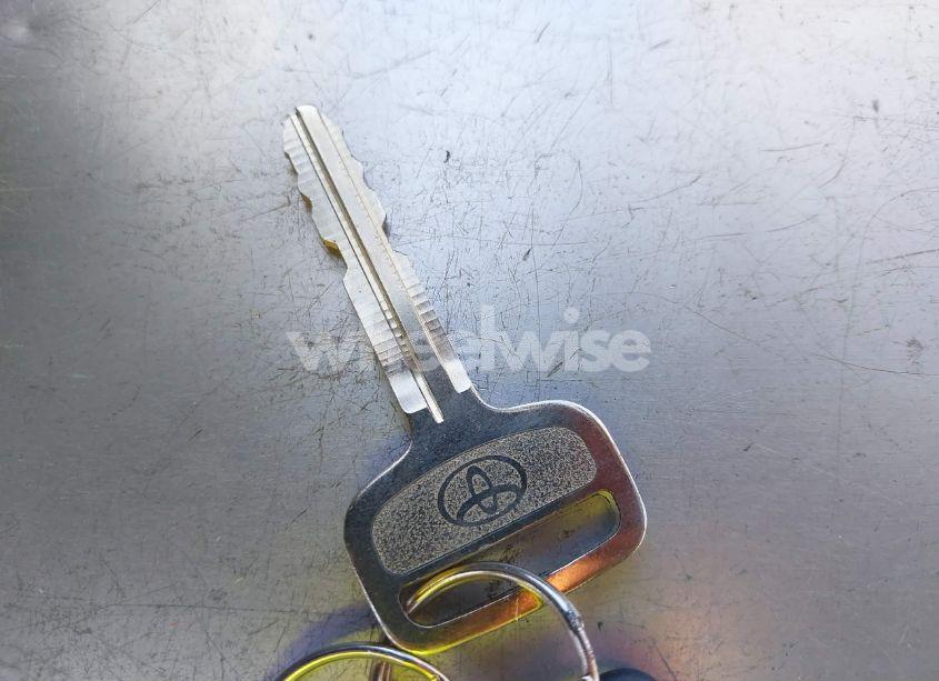 Photo 11 of 2001 Toyota Corolla CE/LE/S (VIN 1NXBR12E21Z506156)