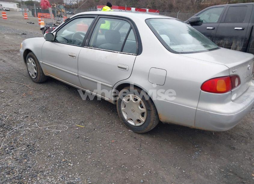 Photo 3 of 2001 Toyota Corolla LE (VIN 1NXBR12E21Z563716)