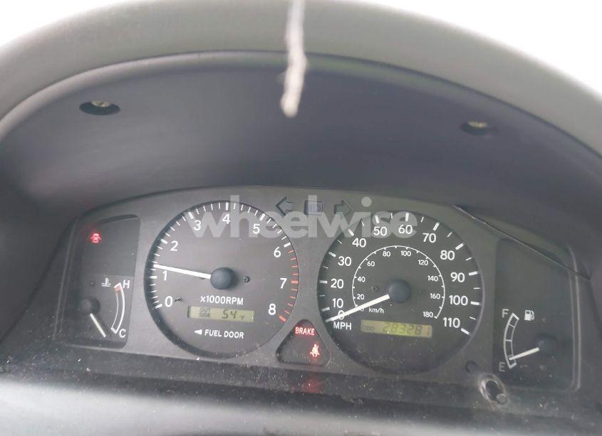 Photo 7 of 2001 Toyota Corolla LE (VIN 1NXBR12E21Z563716)