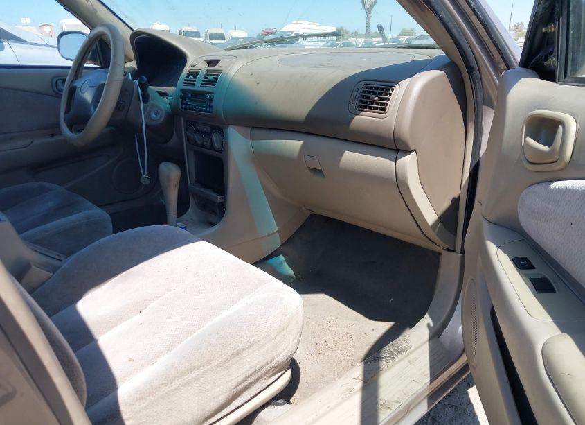 Photo 5 of 2002 Toyota Corolla LE (VIN 1NXBR12E22Z637069)