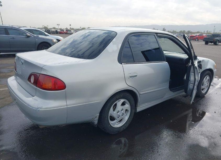 Photo 4 of 2002 Toyota Corolla S (VIN 1NXBR12E22Z655619)