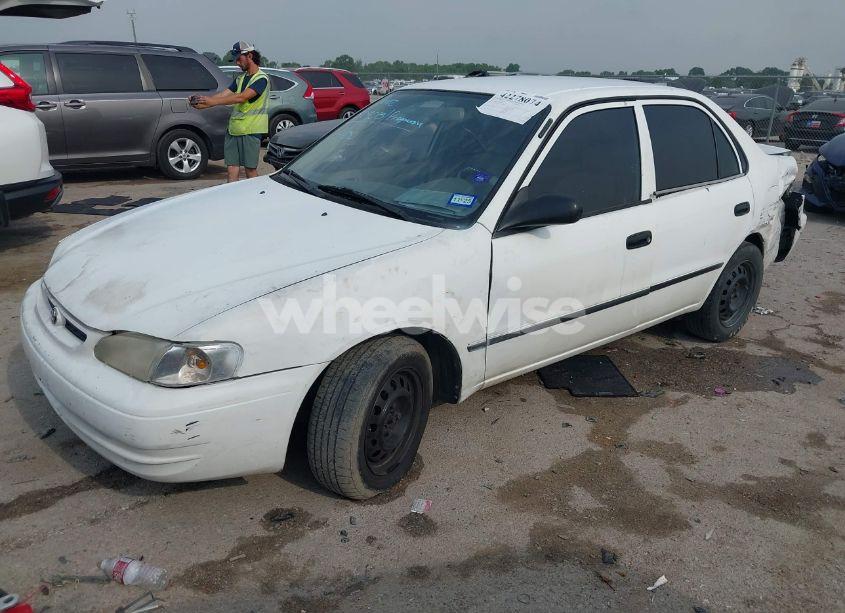 Photo 2 of 2000 Toyota Corolla CE (VIN 1NXBR12E2YZ408190)