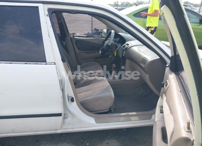 Photo 5 of 2000 Toyota Corolla CE (VIN 1NXBR12E2YZ408190)