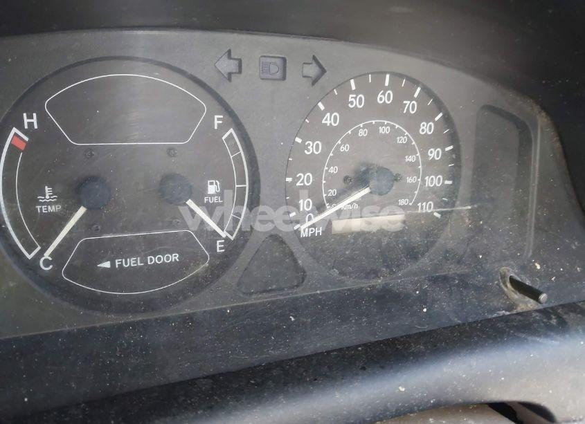 Photo 14 of 2002 Toyota Corolla CE (VIN 1NXBR12E32Z567713)