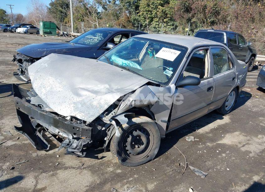 Photo 2 of 2002 Toyota Corolla CE (VIN 1NXBR12E32Z567713)