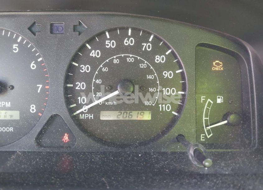 Photo 7 of 2002 Toyota Corolla LE (VIN 1NXBR12E32Z649957)