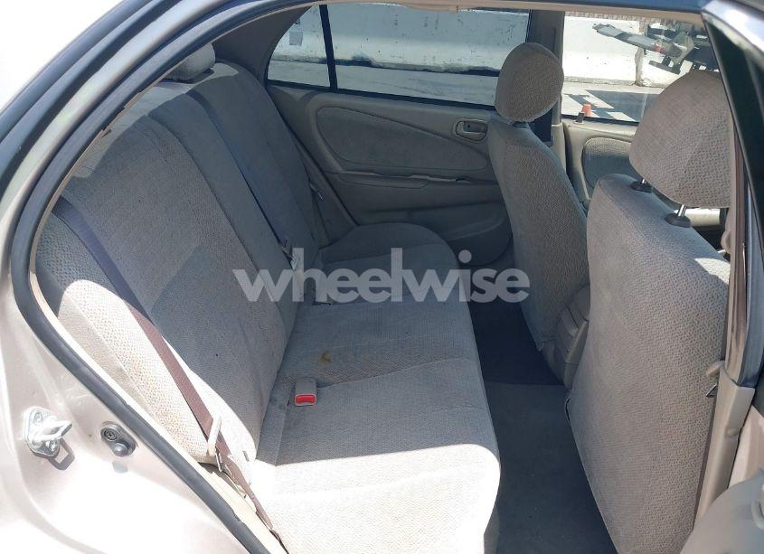 Photo 8 of 2002 Toyota Corolla LE (VIN 1NXBR12E32Z649957)