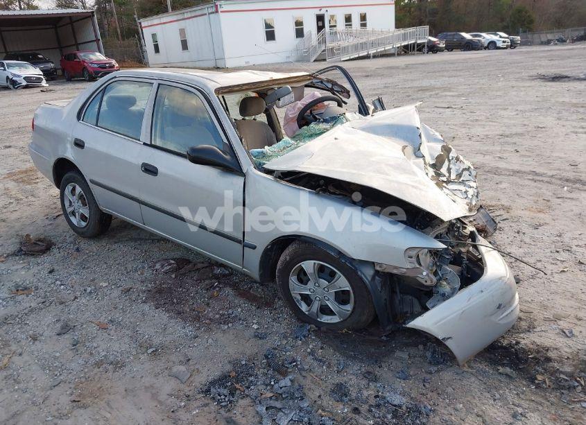 1999 Toyota Corolla CE (VIN 1NXBR12E3XZ161969) main photo